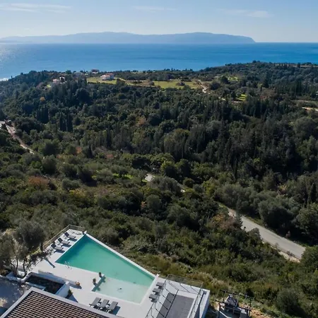 فيلة Exclusive Petalouda